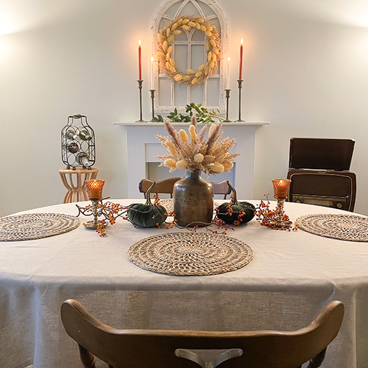 Simple Ways to Create a Thoughtful Tablescape for the Holidays