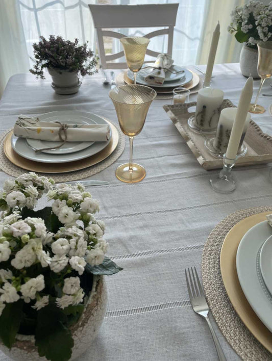 Helpful Tips For a Lovely Spring Tablescape