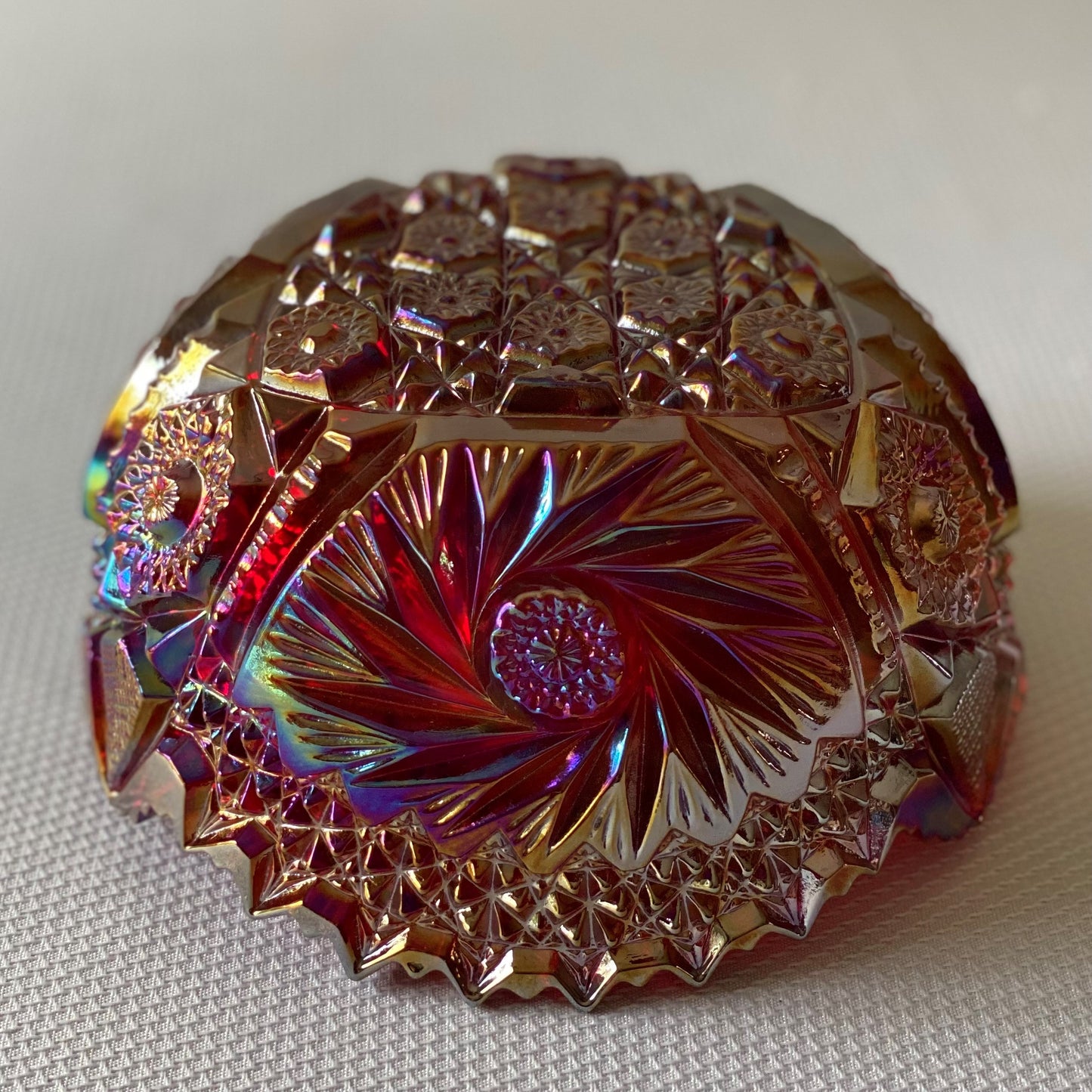 Vintage 7” L.E. Smith Ruby Carnival Comet in the Stars Glass Bowl